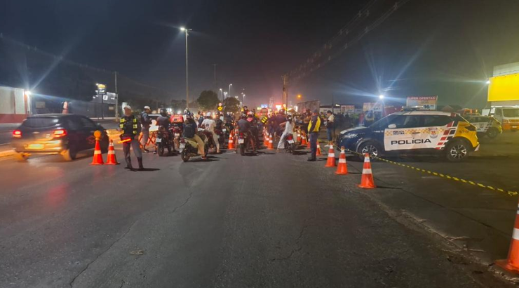 Operao Lei Seca em Cuiab resulta em duas prises e 62 veculos removidos
