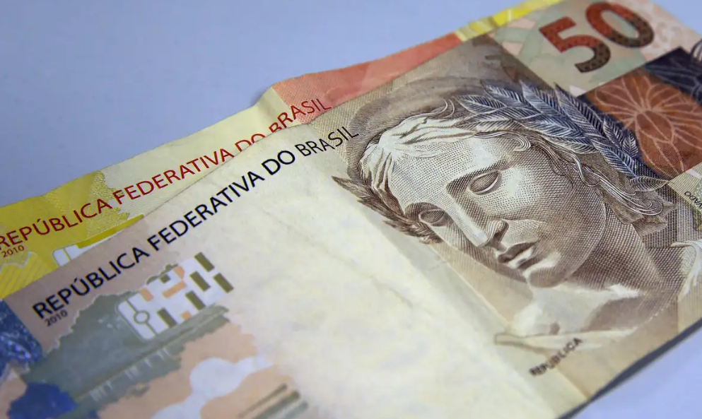 Economistas e setor produtivo veem avanos com PL que amplia iseno do Imposto de Renda