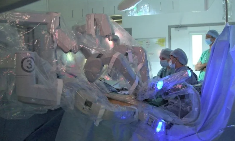 Avan�o na sa�de p�blica: SUS ter� cirurgia rob�tica contra o c�ncer de pr�stata