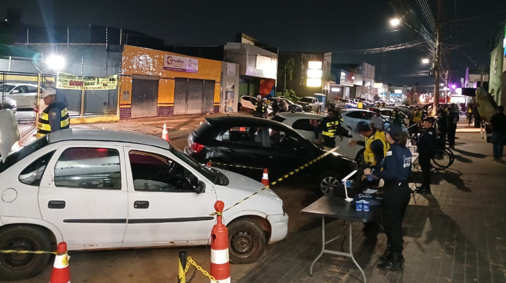Operao Lei Seca prende 12 motoristas por embriaguez em Cuiab