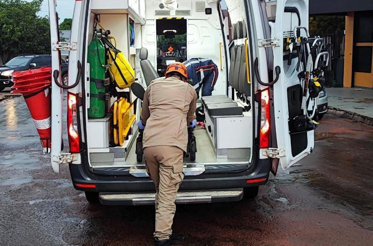 Coliso entre trs veculos mobiliza bombeiros em Sinop