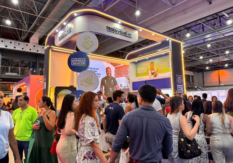 Desenvolve MT aproxima dos pequenos empreendedores e realiza mais de 700 atendimentos durante a Feira do Empreendedor