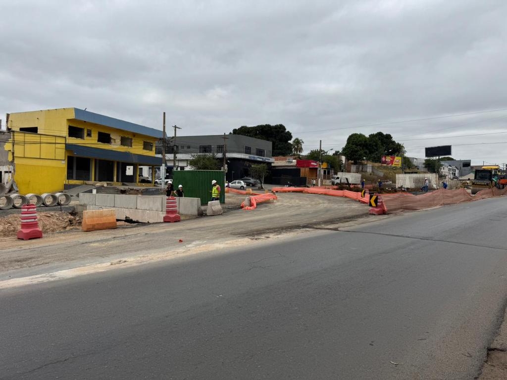 Acesso ao bairro Jardim Leblon  liberado na Avenida Miguel Sutil