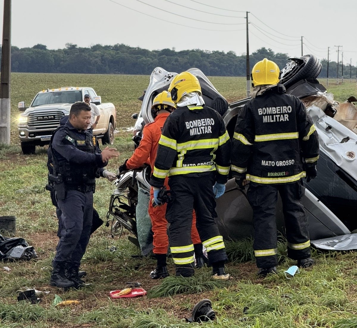 Coliso frontal entre veculos na estrada do Moroc deixa uma vtima fatal em Sorriso