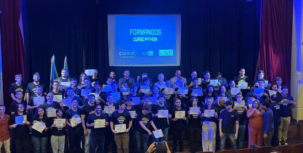 Mais de 160 alunos concluem curso de Programa��o em Python ofertado em parceria com a Seciteci