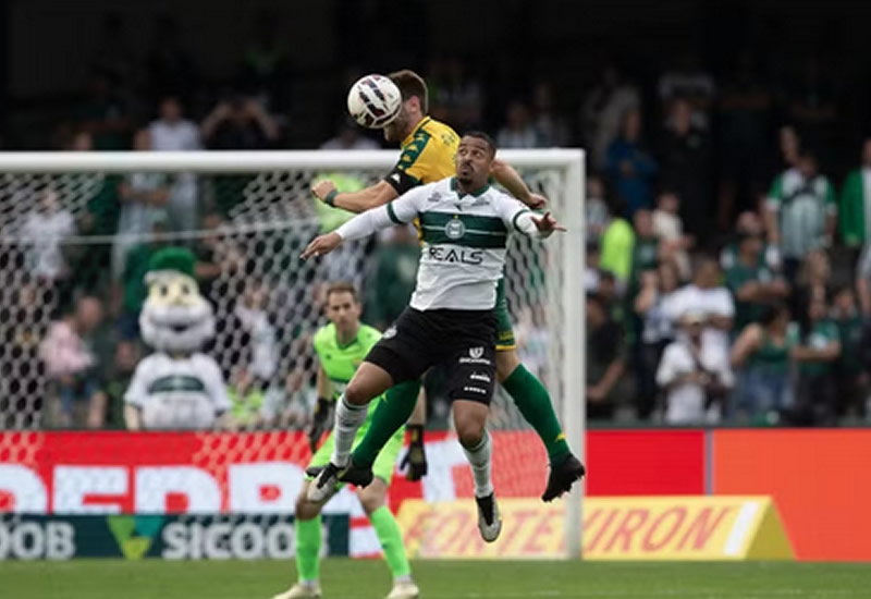 Cuiab enfrenta o Coritiba na Arena Pantanal  