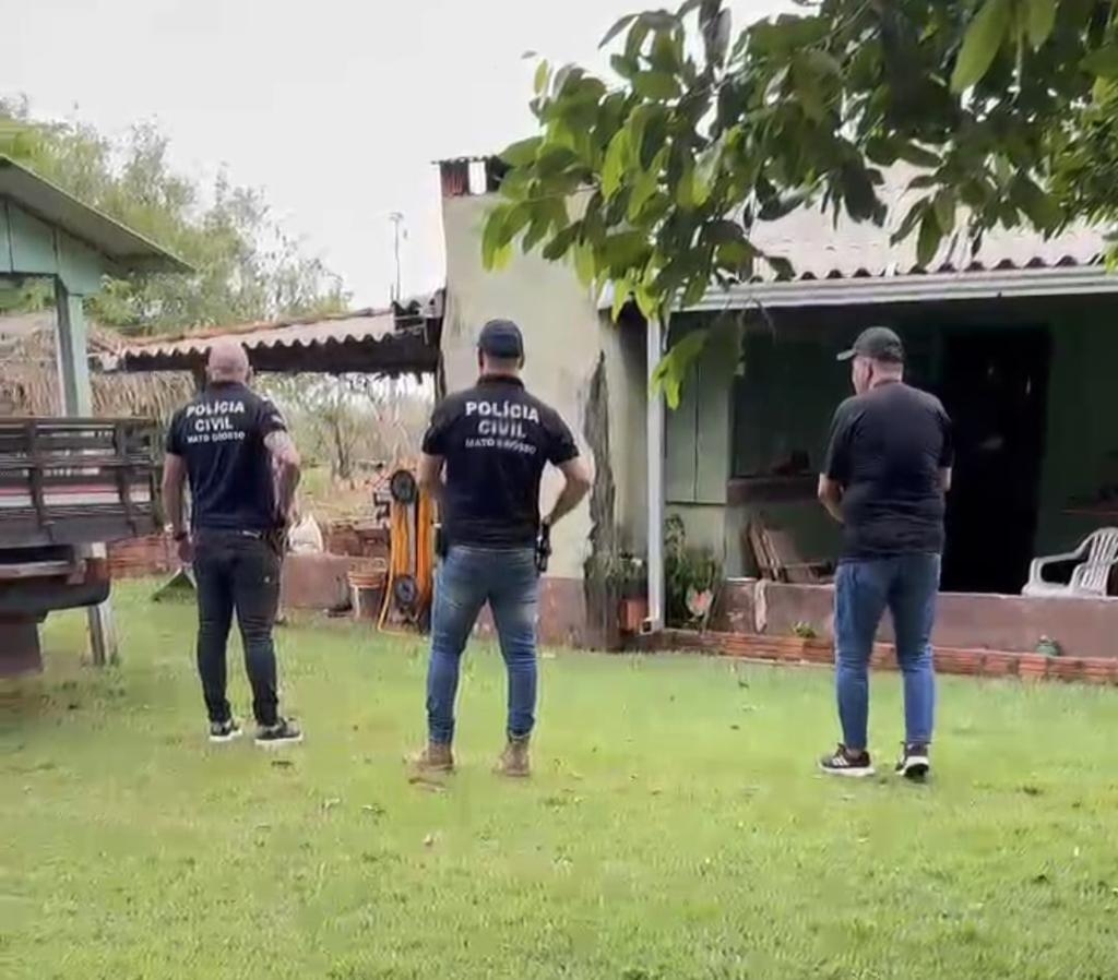 Polcia Civil cumpre buscas em investigao de divulgao indevida de imagens de jovem de 21 anos em Nova Maring