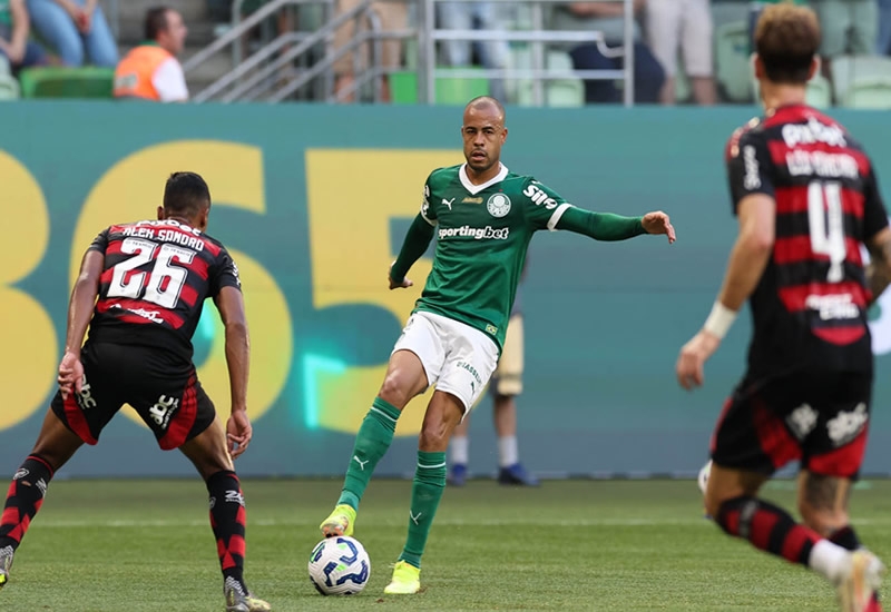 Flamengo x Palmeiras: saiba onde assistir, prov�veis escala��es e detalhes do confronto 