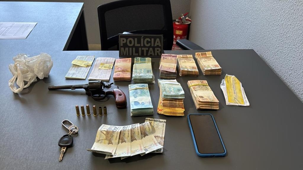 Pol�cia Militar det�m quadrilha ap�s roubo, tentativa de homic�dio e recupera mais de R$ 75 mil