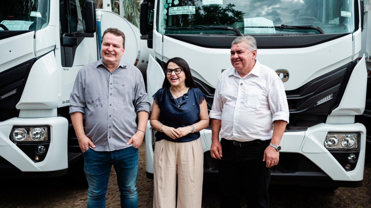 Indica��o de Max Russi assegura caminh�o � agricultura familiar de Barra do Gar�as