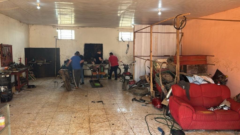 Pol�cia Civil prende propriet�rio de oficina mec�nica por recepta��o de chassi e motor de ve�culo de origem il�cita