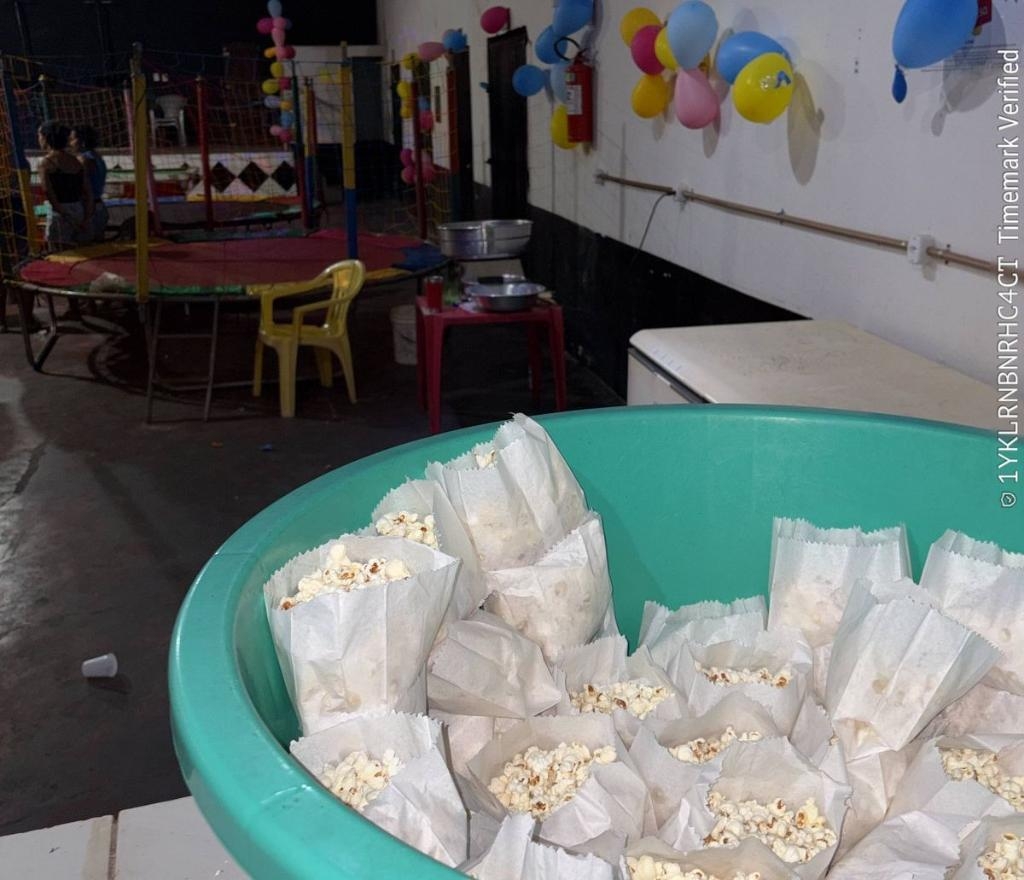 Pol�cia Militar fecha festa promovida por integrantes de fac��o criminosa em Vila Rica