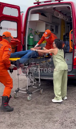 Homem  executado a tiros dentro de nibus na rodoviria de Pontes e Lacerda