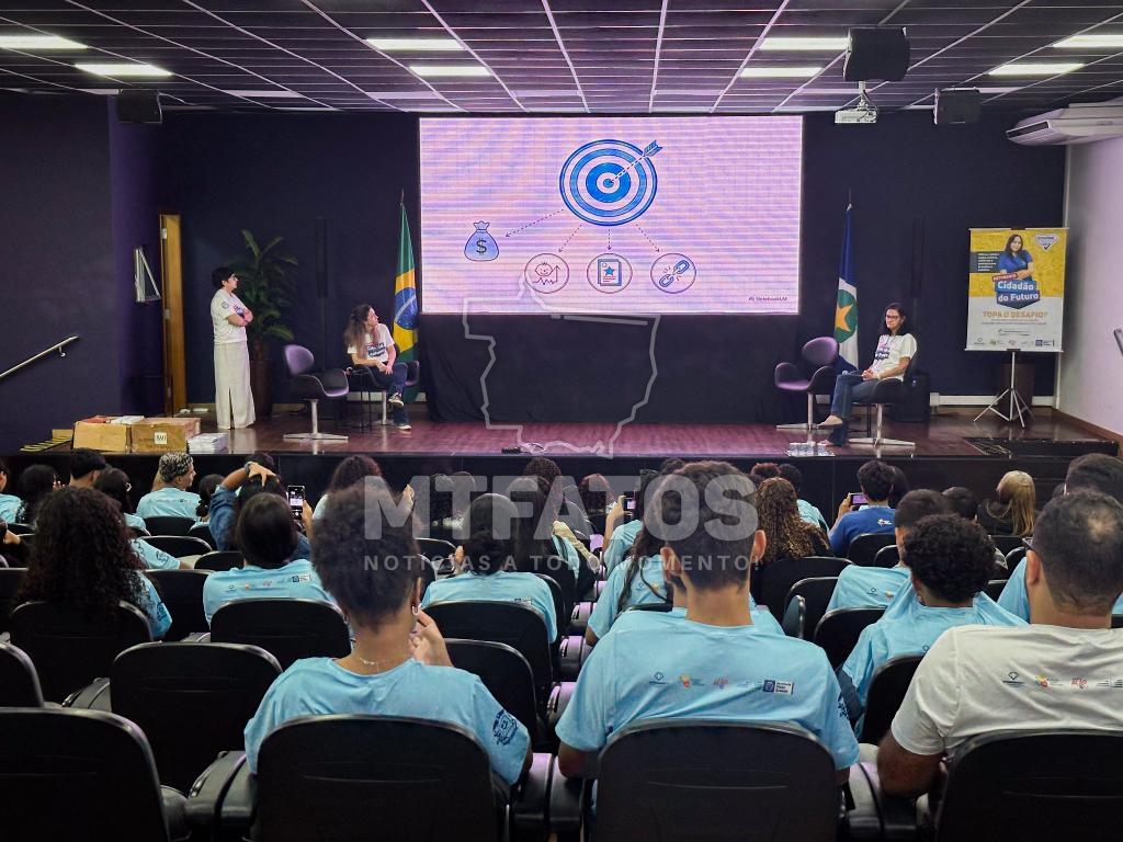Sefaz e Receita Federal promovem palestra sobre cidadania fiscal para estudantes da rede estadual