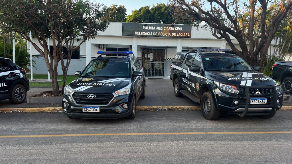 Pol�cia Civil prende idosa por furtar bolsa dentro de supermercado em Jaciara