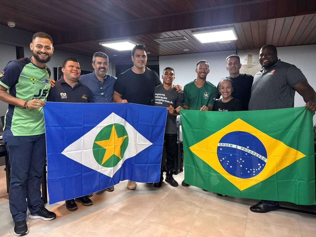 Atletas e tcnico do programa de bolsas do Governo de MT so convocados para Surdolimpadas de Vero no Japo