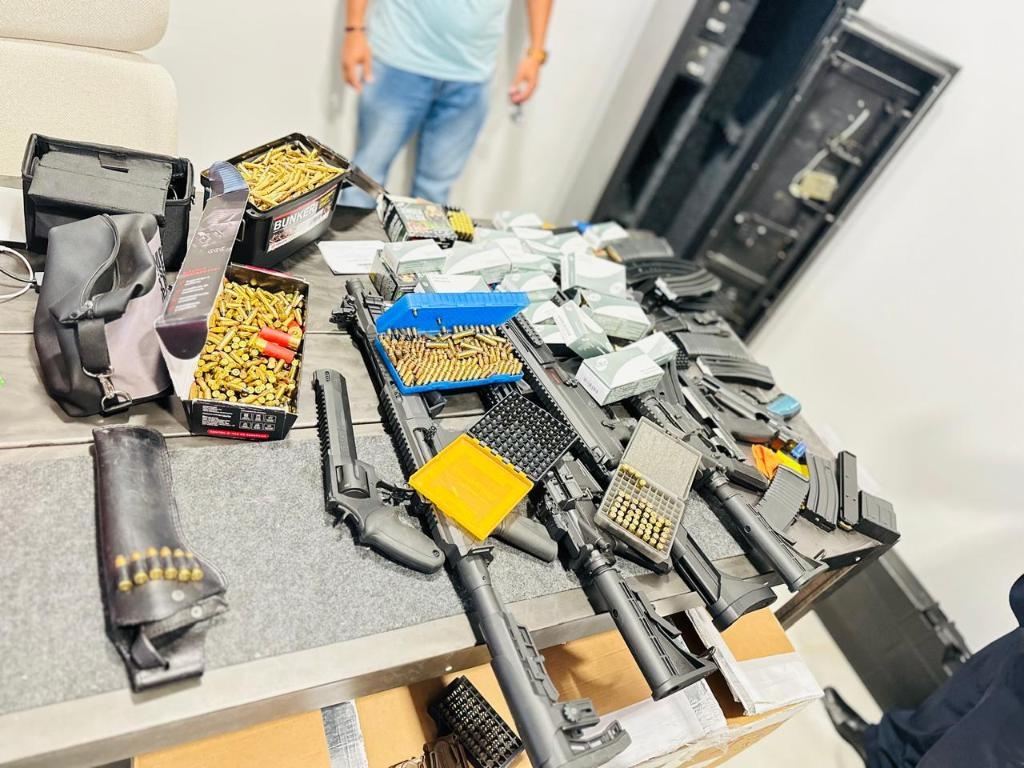Pol�cia Civil apreende oito armas e quase 3 mil muni��es de investigado por viol�ncia dom�stica