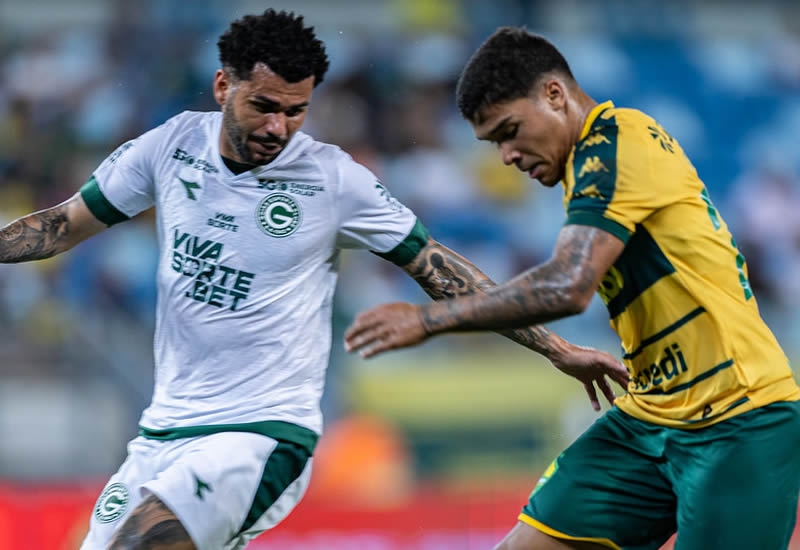 Cuiab  derrotado pelo Gois e fica sem chances de subir para a Srie A 