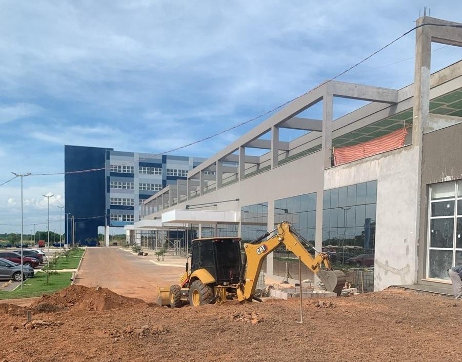 Prdios do novo Hospital Universitrio Jlio Muller entram em fase de acabamento