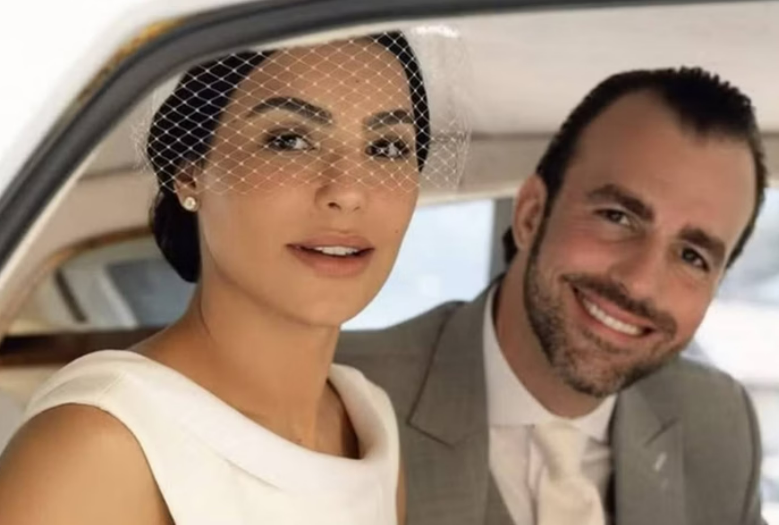 C�ntia Chagas anuncia separa��o 3 meses ap�s casamento com deputado