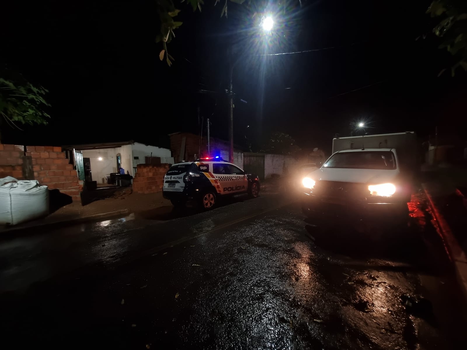 Criminoso invade resid�ncia e mata jovem a tiros em V�rzea Grande