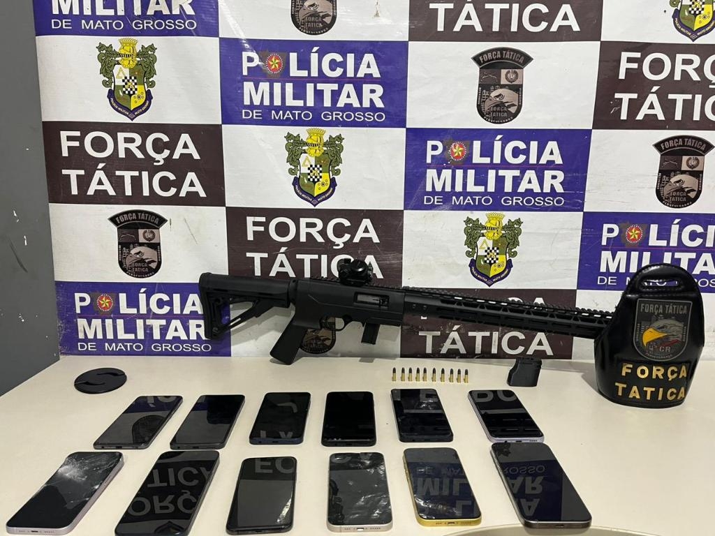 For�a T�tica prende quatro faccionados, apreende rifle e muni��es