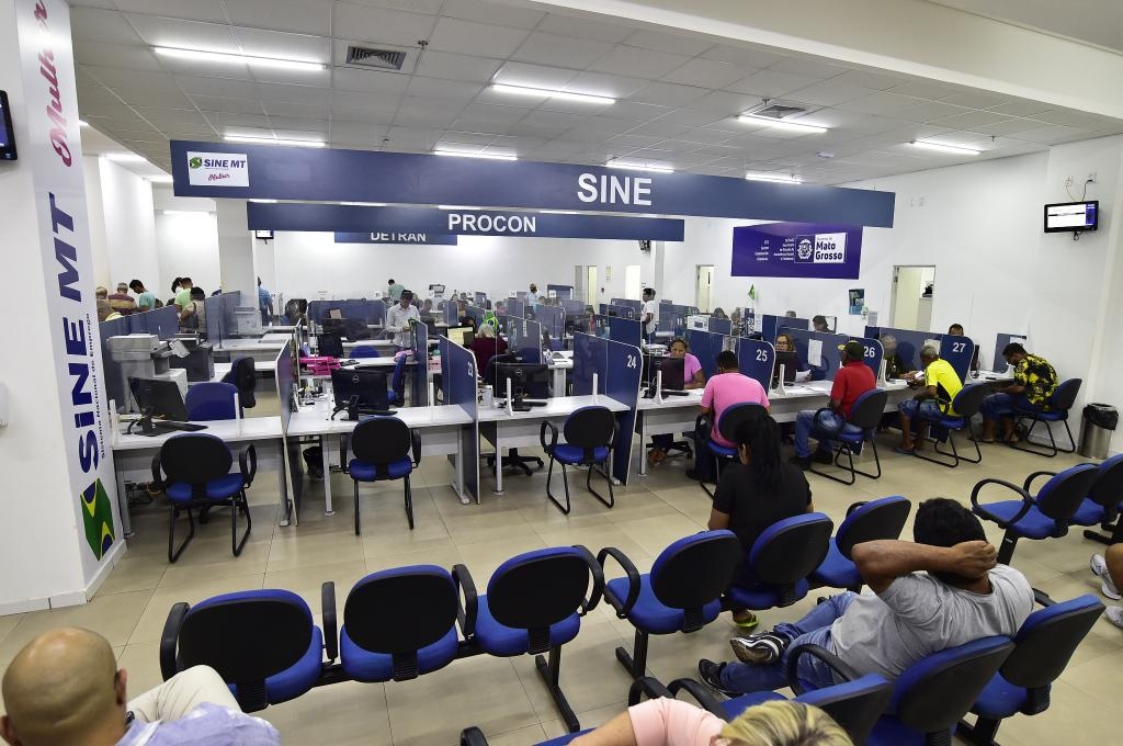 Sine Estadual oferta mais de 2,6 mil vagas de trabalho nesta semana