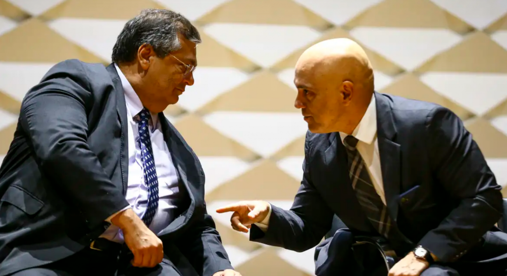 Dino diz que Moraes pediu legalmente relatrios ao TSE