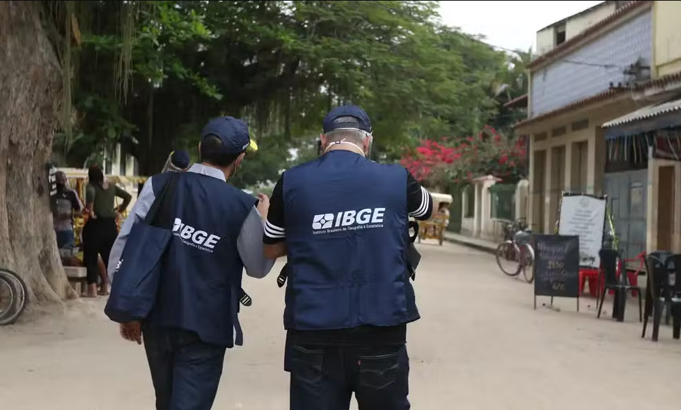 IBGE abre 9,5 mil vagas tempor�rias com sal�rio de at� R$ 3,3 mil; veja como se inscrever