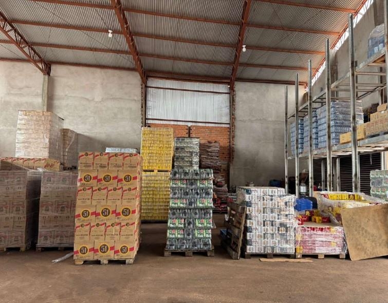 Sefaz apreende R$ 322 mil em bebidas descarregadas irregularmente em distribuidora de Ros�rio Oeste