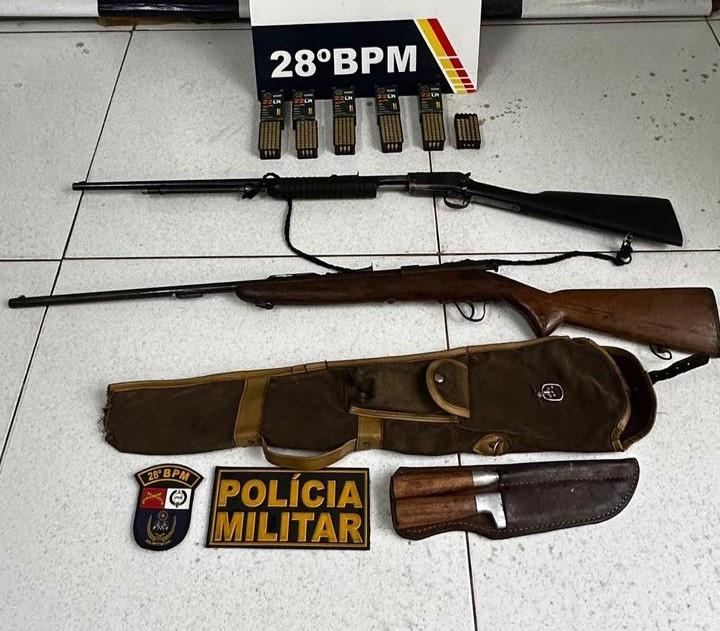 PM apreende duas armas de fogo, 292 muni��es e prende homem por porte ilegal e amea�a