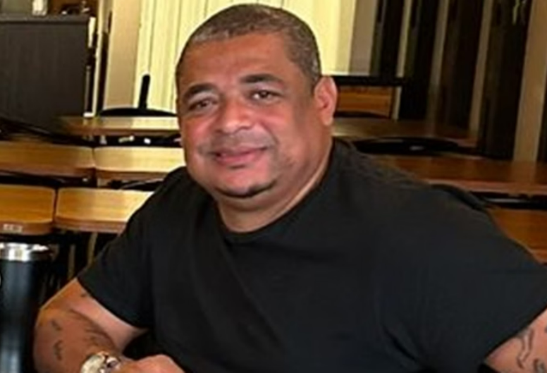 Com problemas judiciais, Vampeta contrata �cafetina dos famosos�