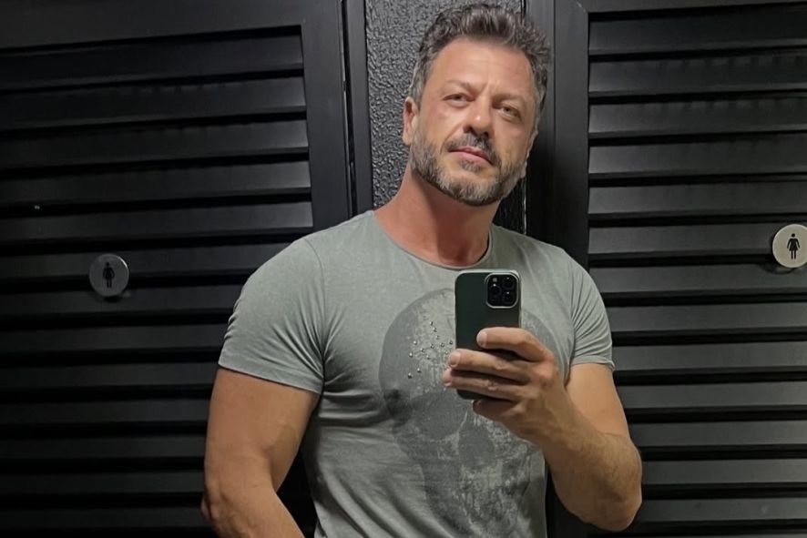 Cantor com carreira iniciada em Cuiab� � morto a tiros ap�s briga de tr�nsito no Paran�