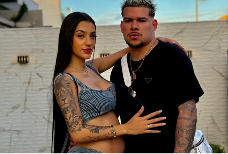 Bia Miranda e Buarque anunciam t�rmino ap�s Jenny acionar a pol�cia