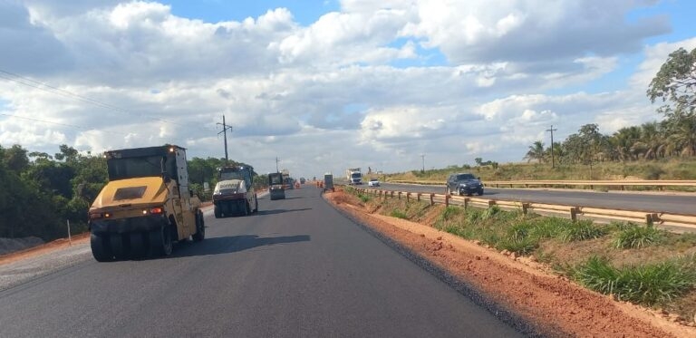 Desvio � ampliado e motoristas passam a rodar por 15 km na pista nova da BR-163 em Sorriso