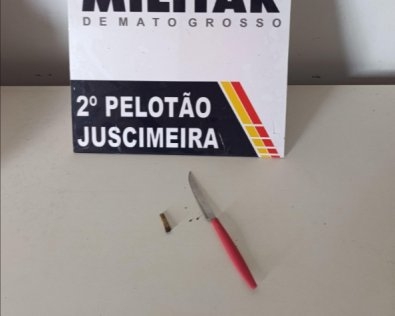 Adolescente � levada � delegacia ap�s ser flagrada com faca em escola de Juscimeira