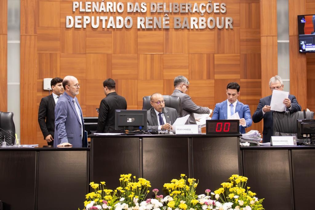 Deputados estaduais aprovam or�amento de 2026 em primeira vota��o