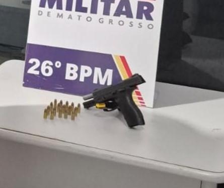 Pol�cia Militar det�m quatro pessoas, apreende arma de fogo e 17 muni��es em Nova Mutum