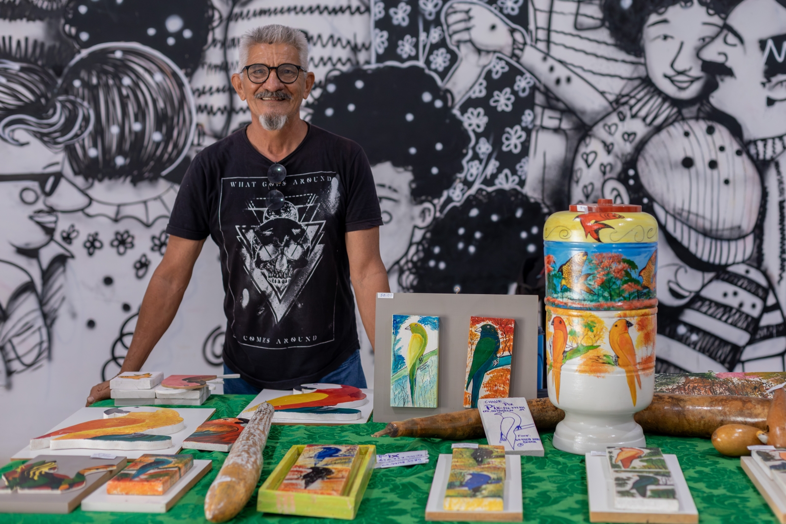 Artista transforma materiais descartados em pe�as de arte e estreia exposi��o em Cuiab�