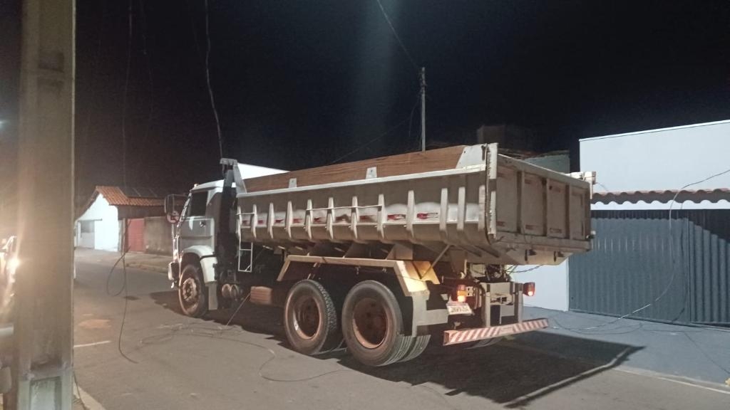 Pol�cia Militar prende homem e recupera caminh�o furtado em Pontal do Araguaia