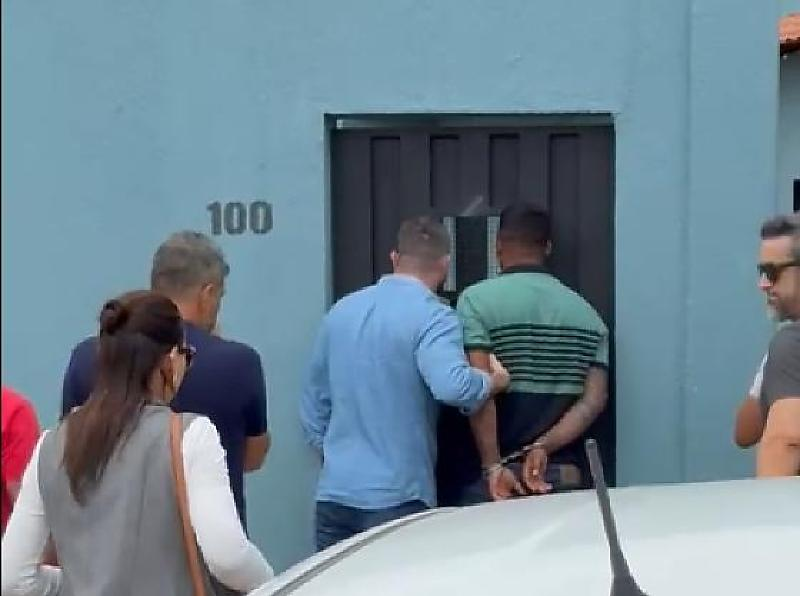 L�der de fac��o � preso em Cuiab� suspeito de envolvimento na execu��o de homem no Jonas Pinheiro(V�deo)