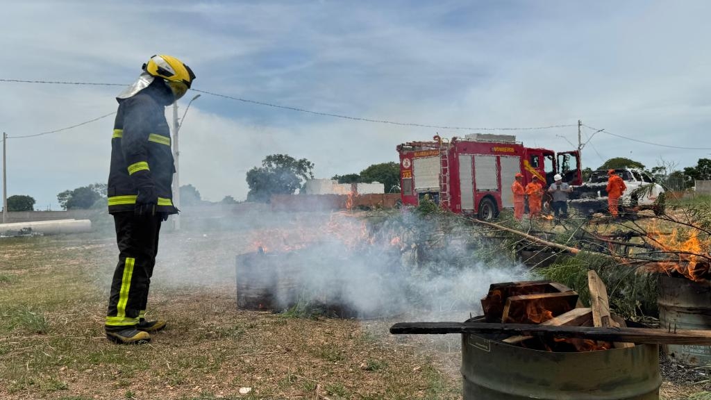 Corpo de Bombeiros e Energisa realizam teste de sensor que detecta inc�ndios com o uso de Intelig�ncia Artificial