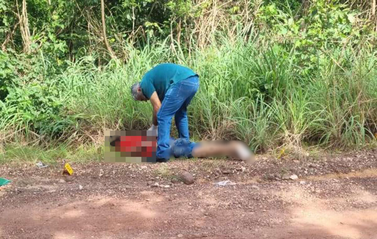 Corpo de jovem � achado com sinais de execu��o em estrada