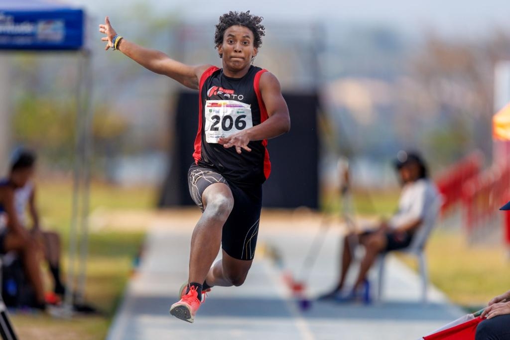 �� um recurso essencial para o desenvolvimento do atleta�, afirma recordista mundial sobre a bolsa do Governo de MT