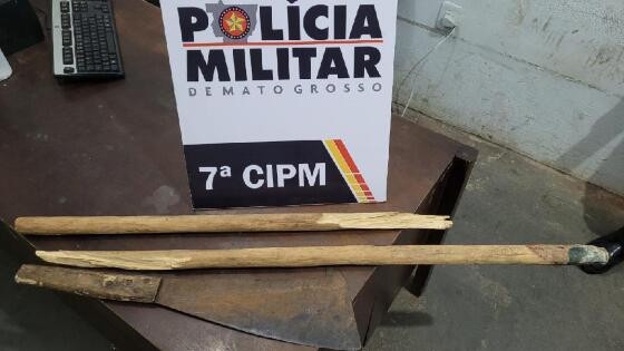 Idoso � preso ap�s atacar casal com fac�o em miniest�dio de Cuiab�