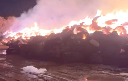 Inc�ndio de grandes propor��es atinge algodoeira �s margens da BR-163 em Sorriso(V�deo)