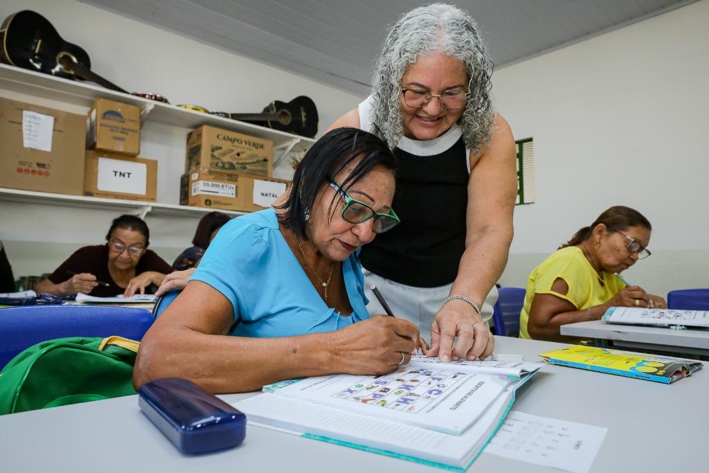 Mais MT Muxirum alfabetiza mais de 18 mil pessoas em 2025 e consolida pol�tica de inclus�o educacional