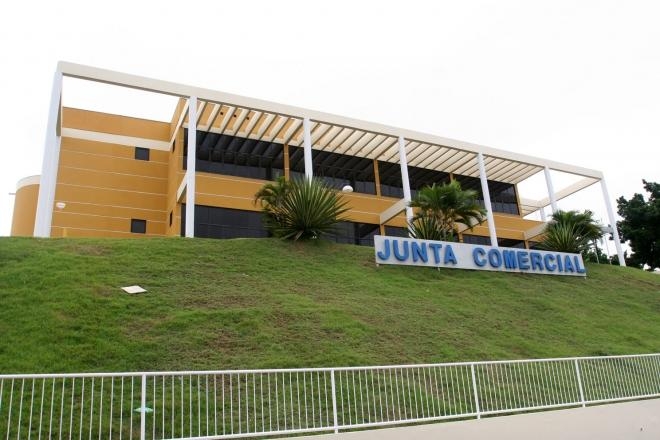 Servi�os e com�rcio concentram 92% das empresas ativas em Mato Grosso, aponta Jucemat