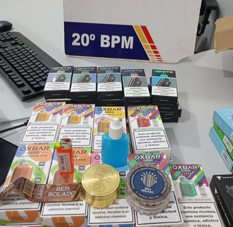 Homem � preso por contrabando e falta de habilita��o em Castanheira