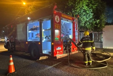 Homem em surto ateia fogo em casa e amea�a a pr�pria m�e